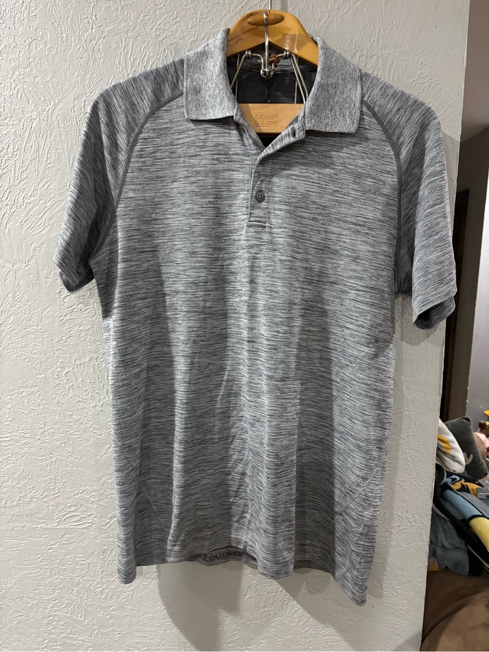 Lululemon Evolution Golf Short Sleeved Button Up Grey DriFit Polo Shirt size Med